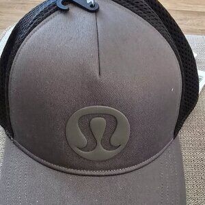 Lululemon Trucker Hat *Logo Color Rover Size S/M NWT